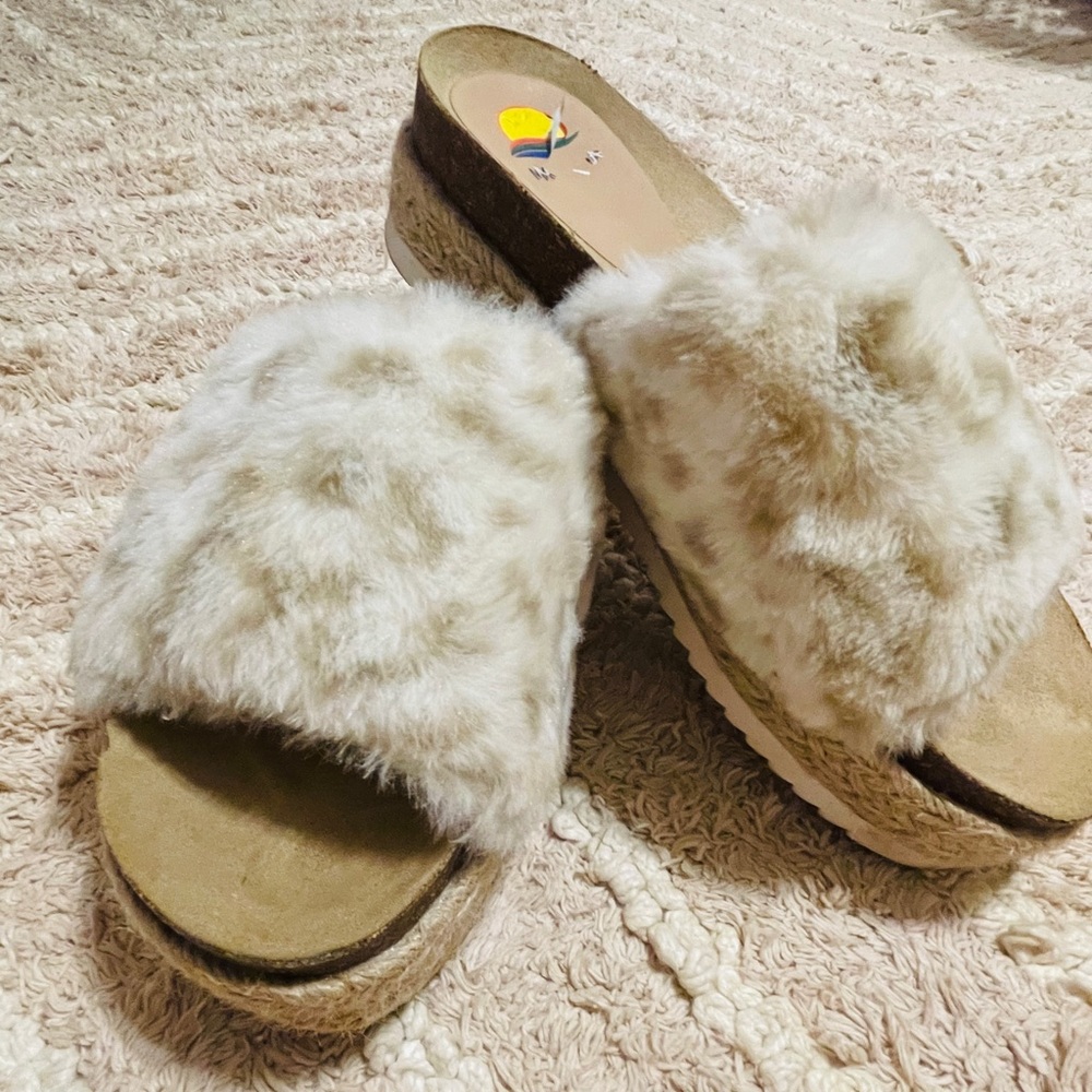 Maui island platform sandals